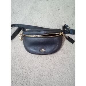 COACH Black Leather Fanny Pack/BeltBag with Gold Zipper On Both Sides